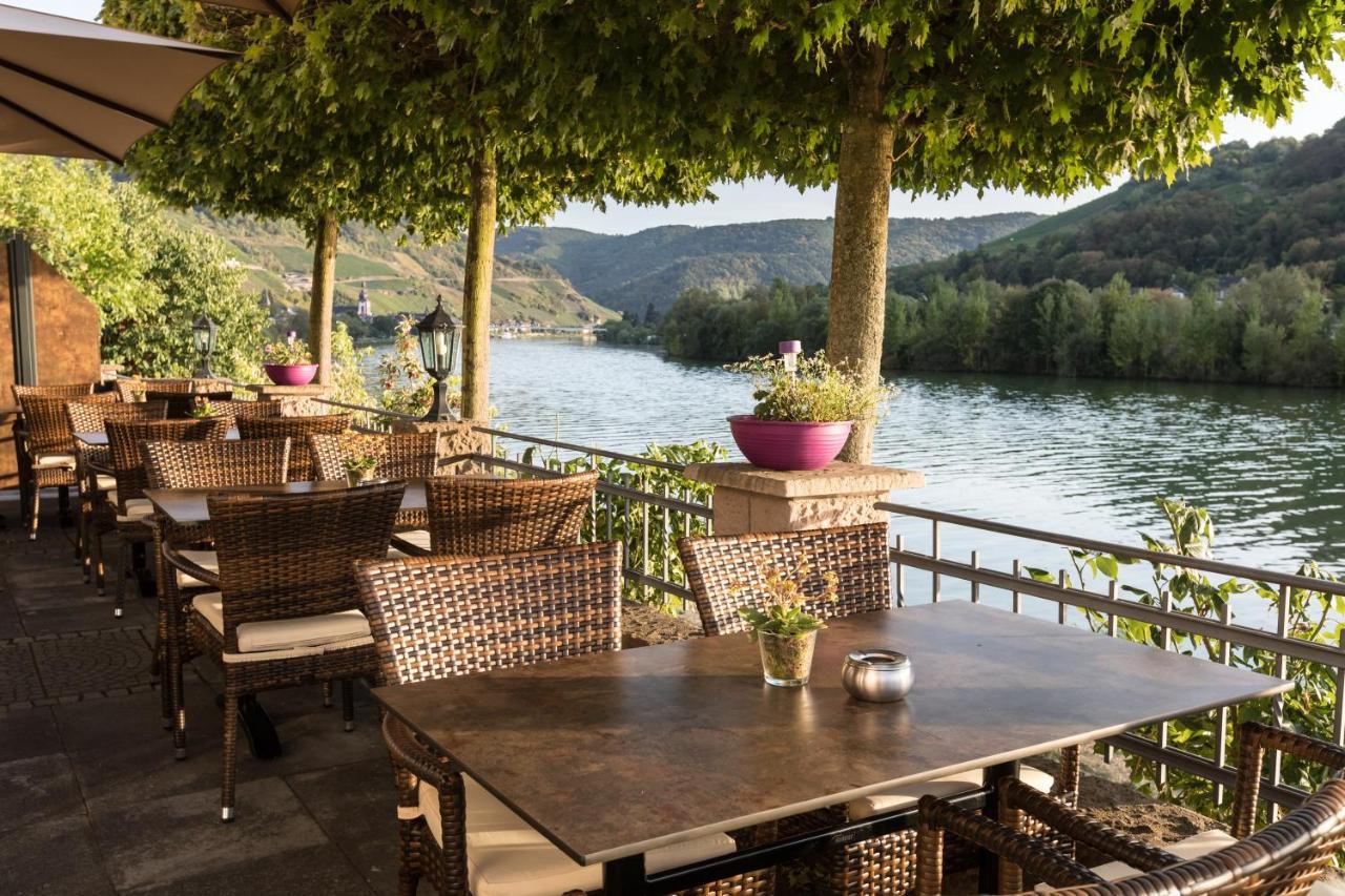 Hotel Garni "Cafe Im Hamm" Zell an der Mosel Exterior foto
