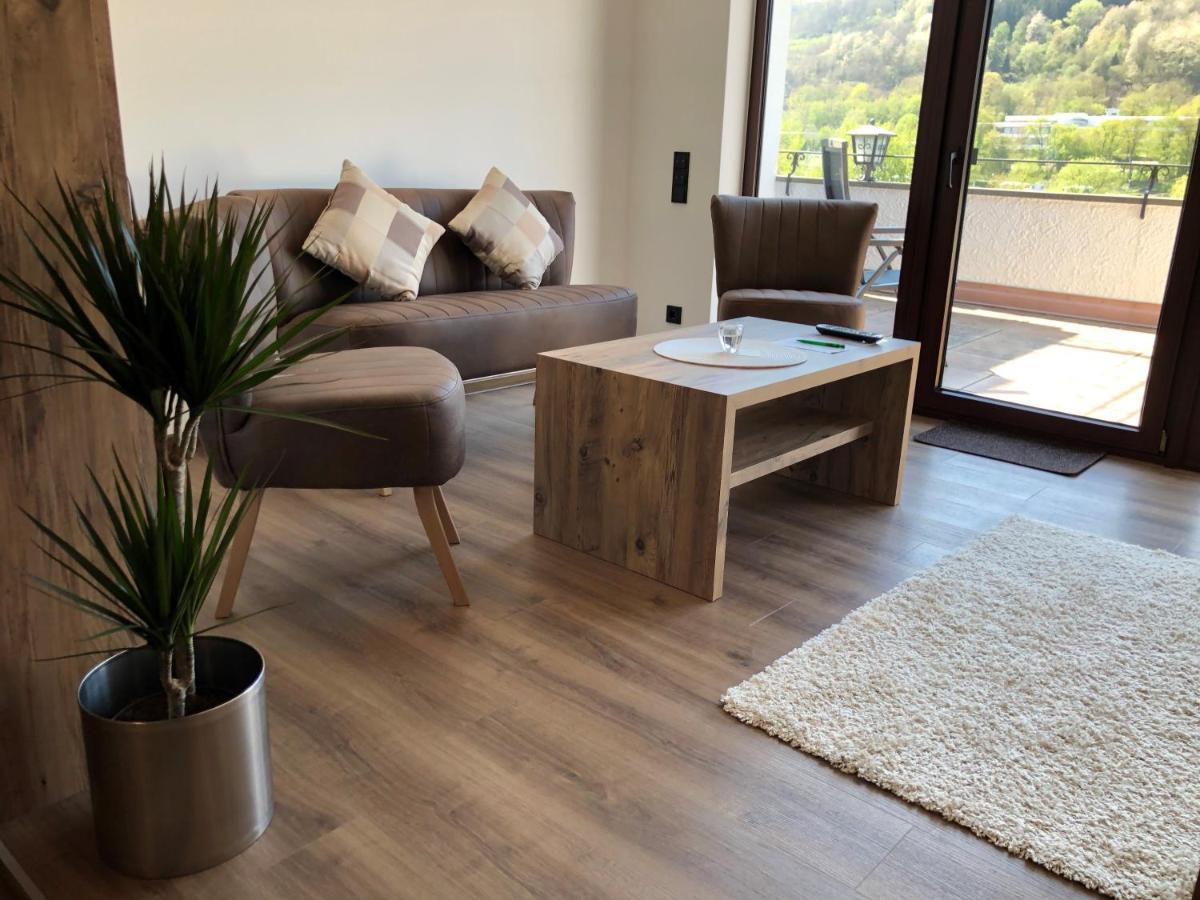 Hotel Garni "Cafe Im Hamm" Zell an der Mosel Exterior foto
